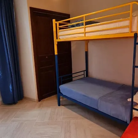 Beautiful And Spacious House With Sea View Hotel